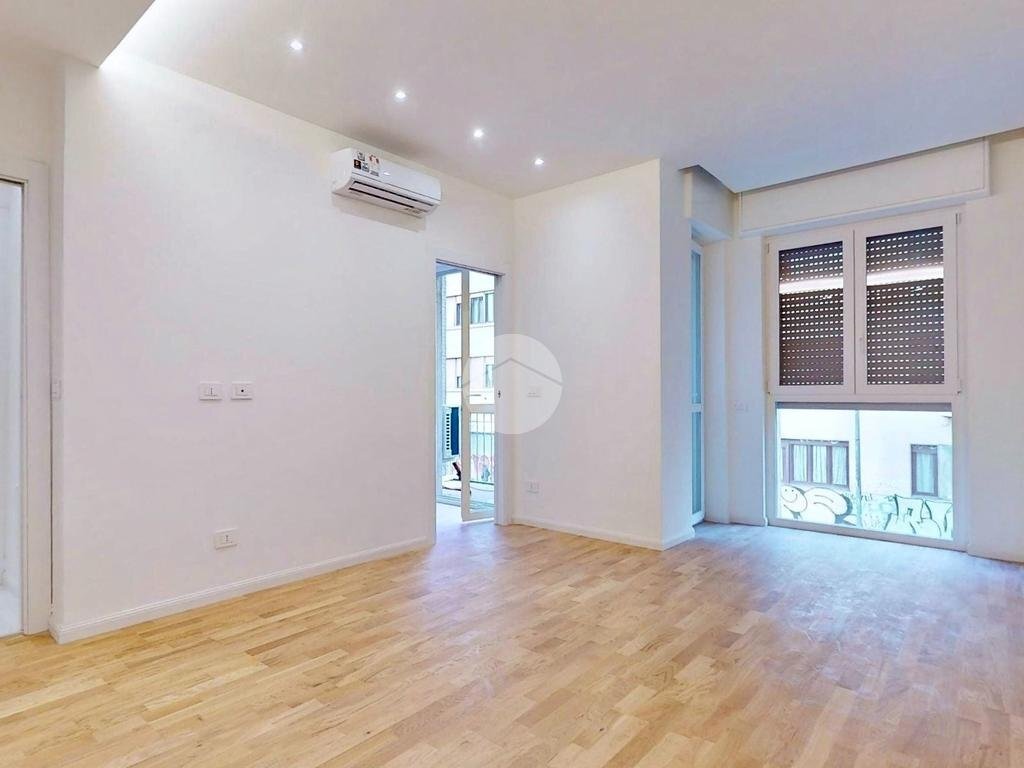 Two-room apartment Milano, Milano (neighborhood Lambrate) - photo 1