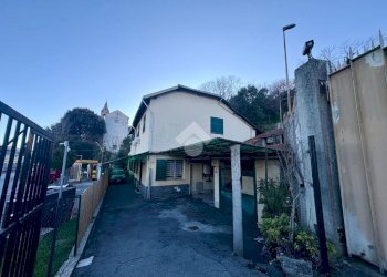 Casa semi indipendente Corso Ferdinando Maria Perrone, Genova (zona Cornigliano) - foto 1