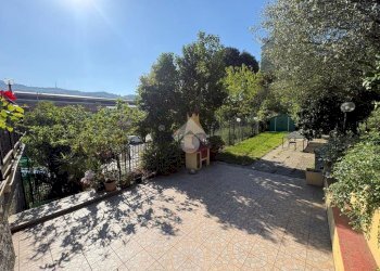 Semi-detached house Corso Ferdinando Maria Perrone, Genova (neighborhood Cornigliano) - photo 2