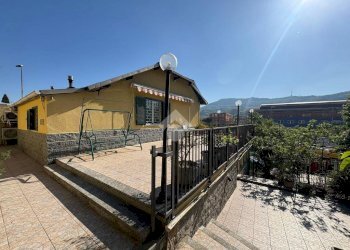Semi-detached house Corso Ferdinando Maria Perrone, Genova (neighborhood Cornigliano) - photo 4