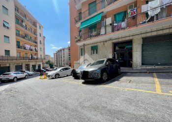 Parking space Via Carmelo Onorato, Genova (neighborhood Marassi) - photo 3