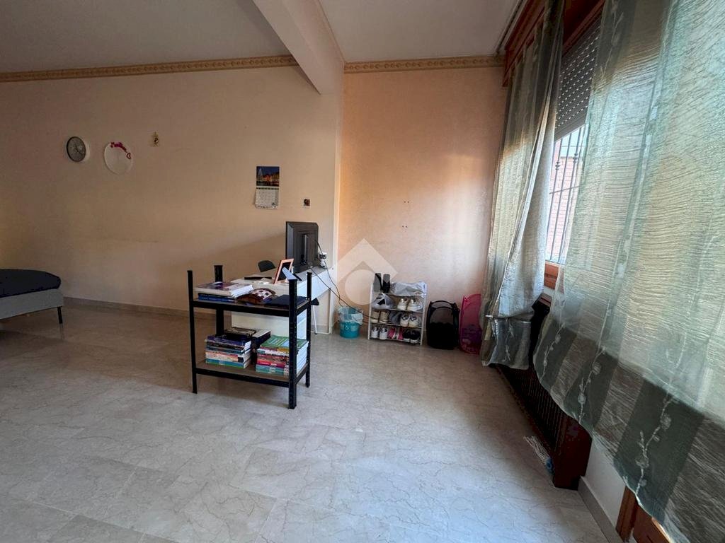 Three-room apartment Via Bramante, Modena (neighborhood Buon Pastore - Parco Amendola) - photo 3