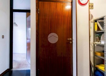 Three-room apartment Via G. Giusti, Cesano Boscone - photo 3