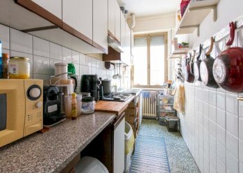 Three-room apartment Via G. Giusti, Cesano Boscone - photo 5