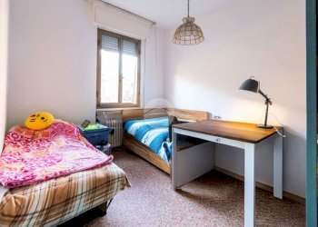 Three-room apartment Via G. Giusti, Cesano Boscone - photo 14