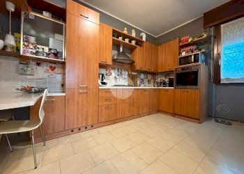 Four-room apartment Viale Europa, Bussero - photo 9