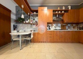 Four-room apartment Viale Europa, Bussero - photo 12