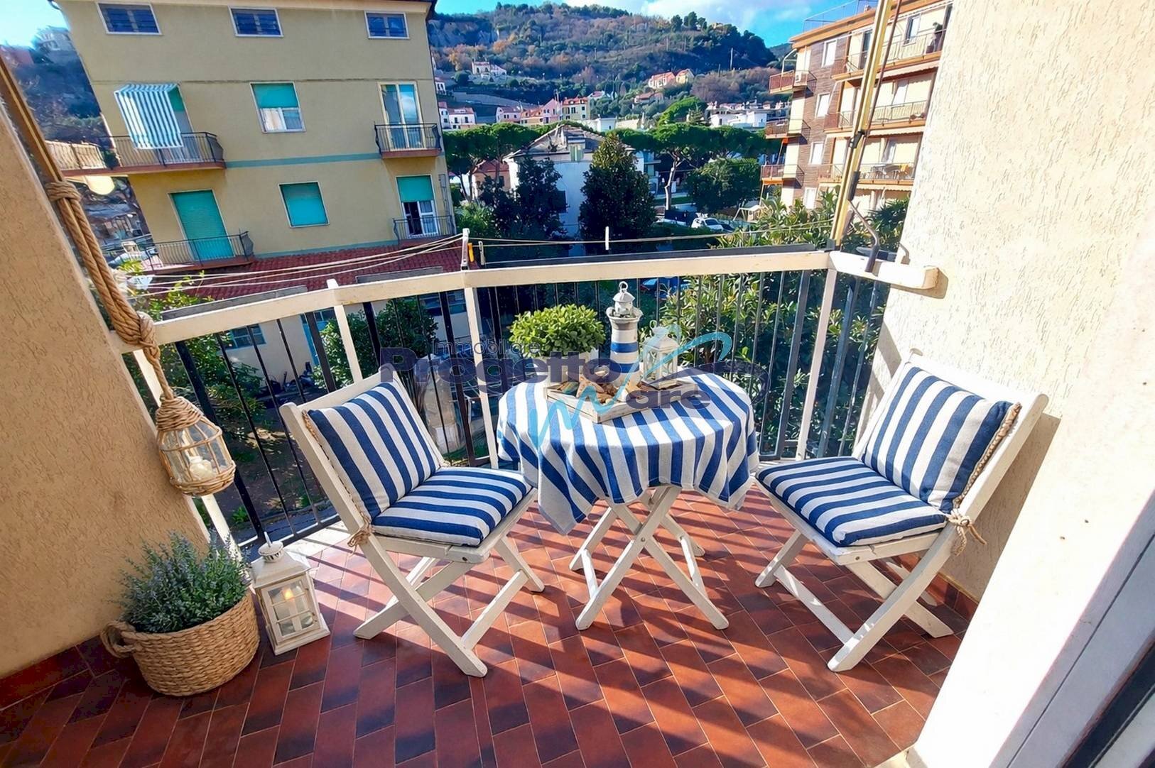 terrazzino - Bilocale VIA SOCCORSO
 
28, Pietra Ligure - foto 1