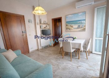 soggiorno con ipotesi arredo moderno - Bilocale VIA SOCCORSO
 
28, Pietra Ligure - foto 9