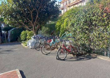 cortile bici - Bilocale VIA SOCCORSO
 
28, Pietra Ligure - foto 24