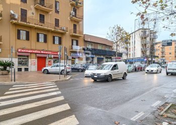 Foto 14 - Attività Commerciale Via Guido Baccelli
 
4, Civitavecchia - foto 14