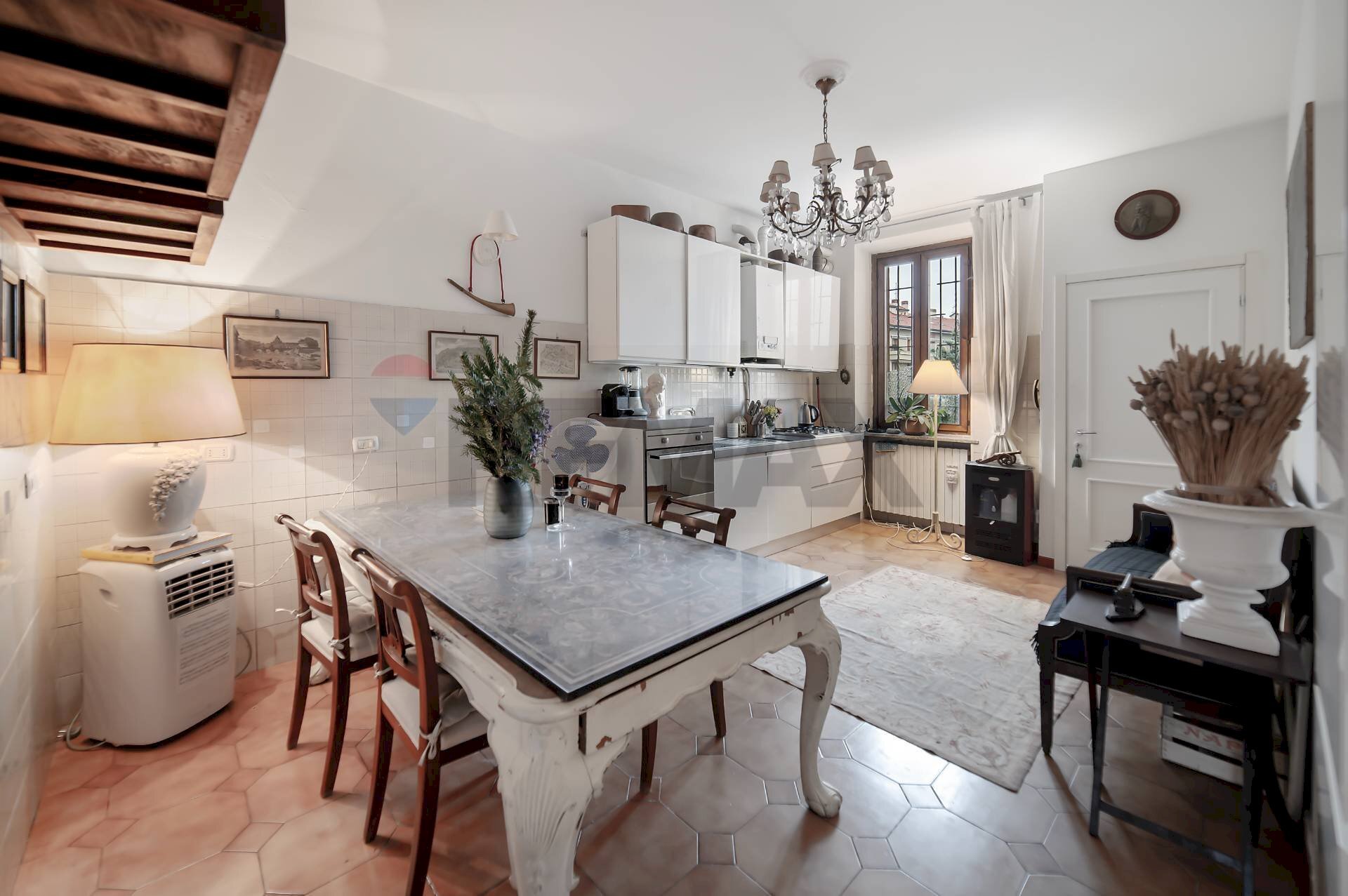 Sala da pranzo - Three-room apartment VIA M. BUONARROTI
 
101, Monza - photo 3