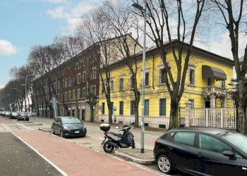 Edificio all\'aperto - Trilocale VIA M. BUONARROTI
 
101, Monza - foto 2