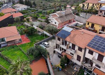 Edificio all\'aperto - Villa a Schiera santa maria delle fosse
 
9, Mascalucia - foto 4