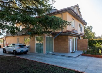 Casa all\'aperto - Villa VIA MAMELI
 
36, Mascalucia - foto 2