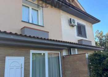 Casa all\'aperto - Villa VIA MAMELI
 
36, Mascalucia - foto 3