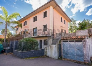 Casa all\'aperto - Villa a Schiera Via della Regione
 
175, San Giovanni la Punta - foto 1