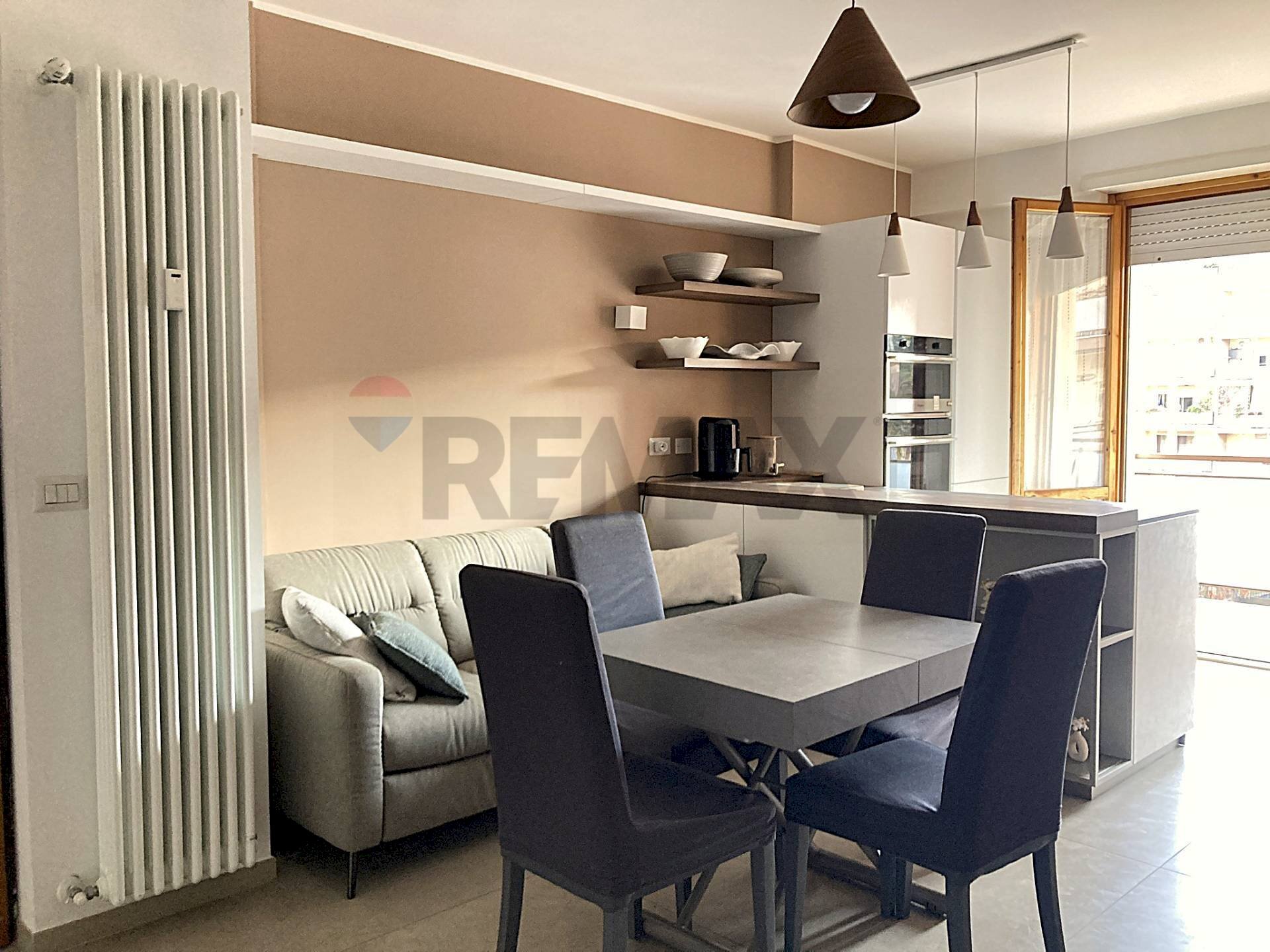 Sala da pranzo - Trilocale VIA LIONE
 
8, Roma - foto 2