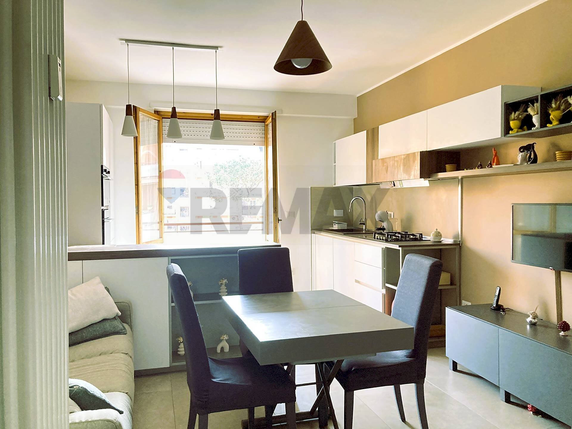 Sala da pranzo - Trilocale VIA LIONE
 
8, Roma - foto 3