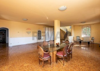 Sala da pranzo - Villa Via Etnea
 
68, Gravina di Catania - foto 5