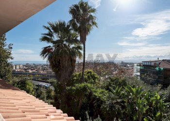 Edificio all\'aperto - Villa Via Etnea
 
68, Gravina di Catania - foto 10