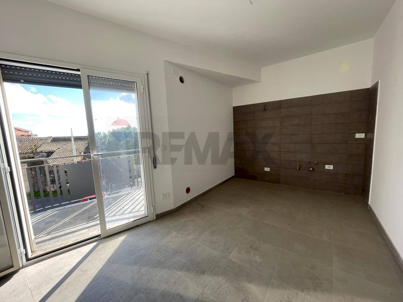 Stanza vuota - Quadrilocale Via:Roma, Camporotondo Etneo - foto 3