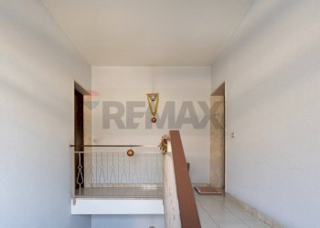 Scale - Apartment via spirito santo
 
51, Aci Sant'Antonio - photo 16