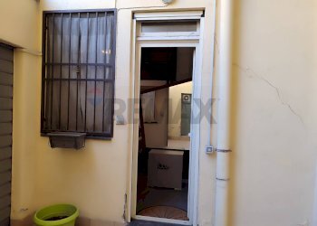 Dettagli - Bilocale Via Stazzone
 
160, Catania - foto 12