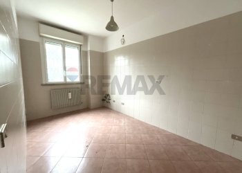 Stanza vuota - Three-room apartment Arese - photo 10