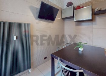 Sala da pranzo - Quadrilocale VIA CAPUANA
 
3, Rho - foto 10