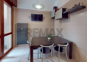 Sala da pranzo - Quadrilocale VIA CAPUANA
 
3, Rho - foto 14