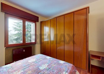 Camera / camera da letto - Quadrilocale VIA CAPUANA
 
3, Rho - foto 17