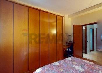 Camera / camera da letto - Quadrilocale VIA CAPUANA
 
3, Rho - foto 18