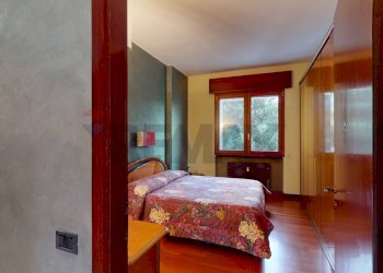 Camera / camera da letto - Quadrilocale VIA CAPUANA
 
3, Rho - foto 21