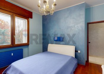 Camera / camera da letto - Quadrilocale VIA CAPUANA
 
3, Rho - foto 25