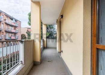 Balcone - Bilocale MONTEROSA
 
51, Legnano - foto 12
