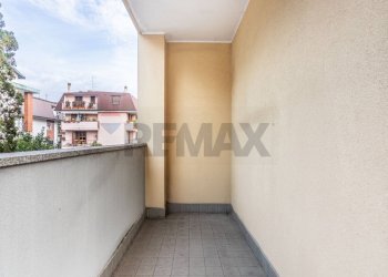 Balcone - Bilocale MONTEROSA
 
51, Legnano - foto 13