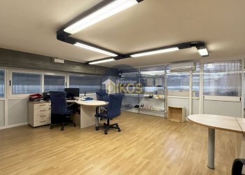 Foto 41 - Commercial Premises via caduti di Russia
 
32-34, Castellana Grotte - photo 41