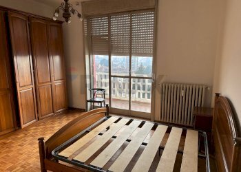 Camera / camera da letto - Bilocale Via Calabria
 
4, Gallarate - foto 1