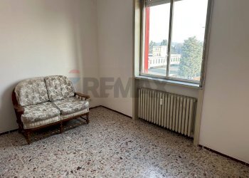 Soggiorno - Bilocale Via Calabria
 
4, Gallarate - foto 4