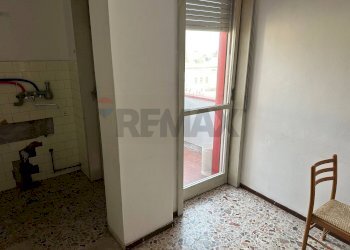 Stanza vuota - Bilocale Via Calabria
 
4, Gallarate - foto 12