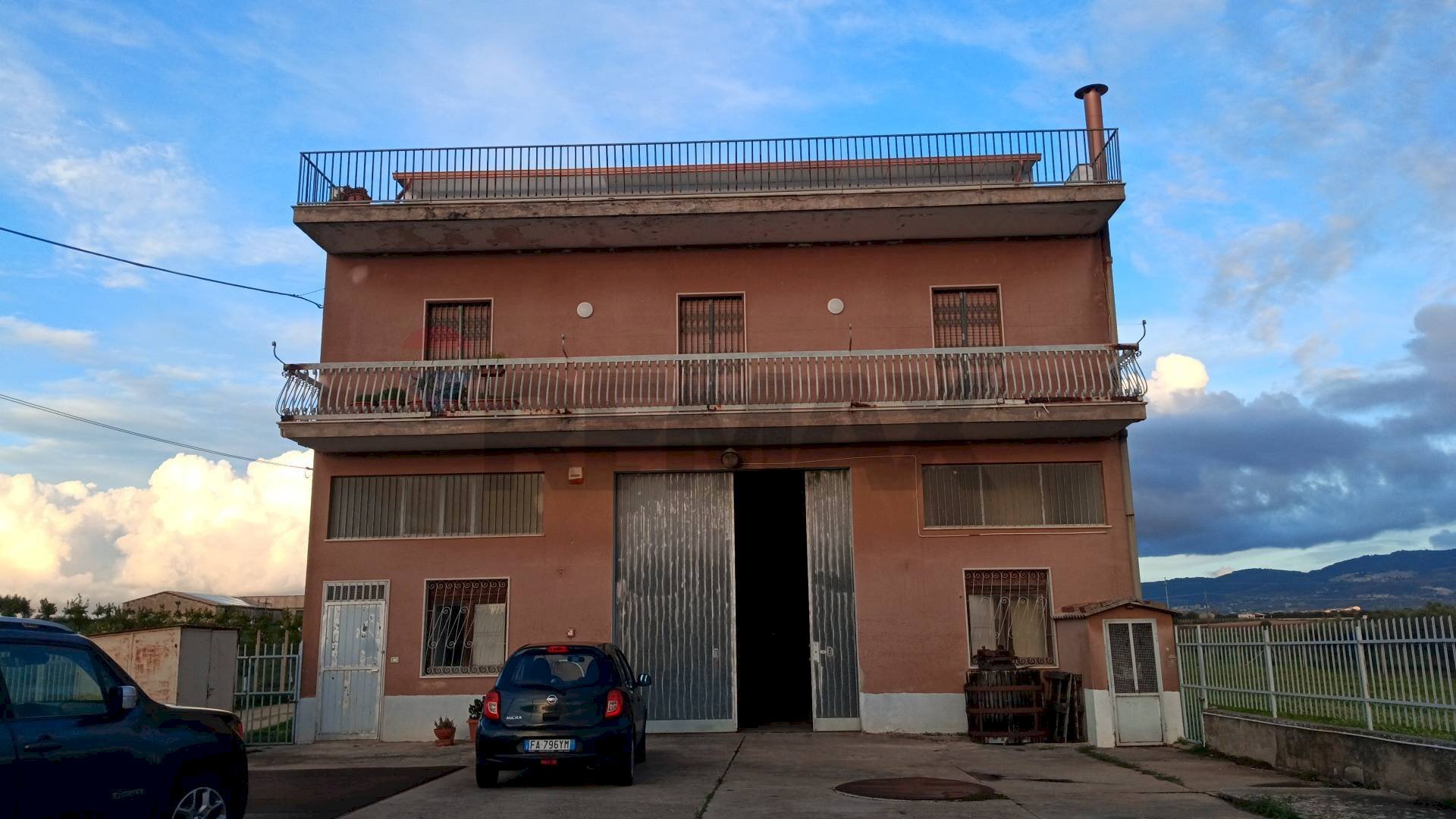 Edificio all\'aperto - Locale Commerciale contrada mortilla, Chiaramonte Gulfi - foto 2