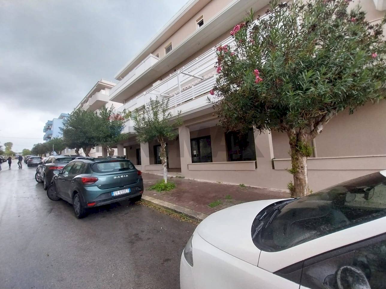 Edificio all\'aperto - Locale Commerciale via Mazzini
116, Pozzallo - foto 2