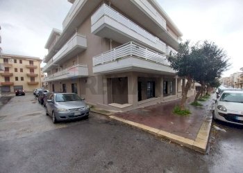 Edificio all\'aperto - Locale Commerciale via Mazzini
 
116, Pozzallo - foto 4