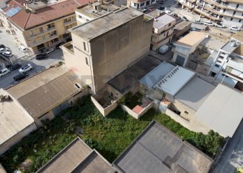 Edificio all\'aperto - Commercial Premises via canicarao
 
23, Comiso - photo 11