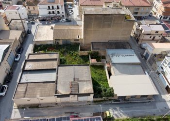 Edificio all\'aperto - Commercial Premises via canicarao
 
23, Comiso - photo 12
