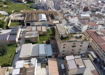 Edificio all\'aperto - Commercial Premises via canicarao
 
23, Comiso - photo 15