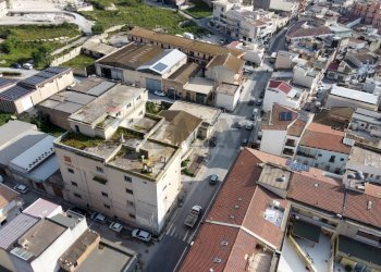 Edificio all\'aperto - Commercial Premises via canicarao
 
23, Comiso - photo 16