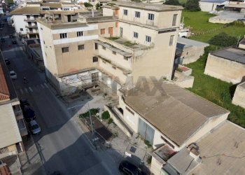 Edificio all\'aperto - Commercial Premises via canicarao
 
23, Comiso - photo 21