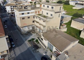 Edificio all\'aperto - Commercial Premises via canicarao
 
23, Comiso - photo 22